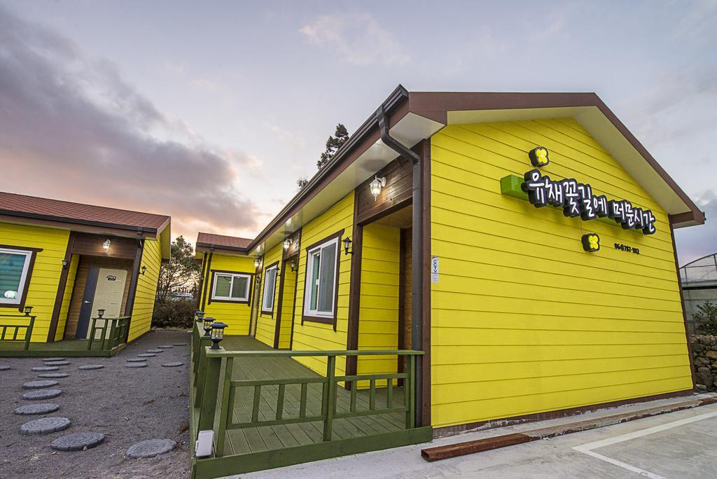 Brassica Flower Pension Seogwipo Exterior photo